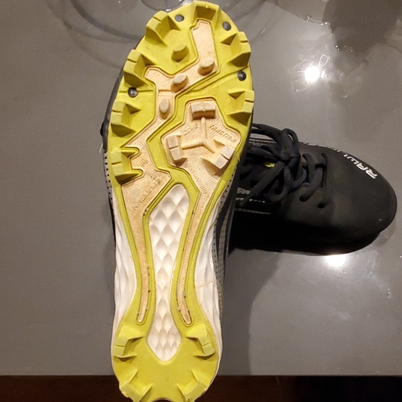 Cleats - Picture 3 of 3